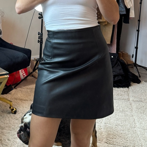 Christian Dior - 100% Lamb Skin Leather Skirt - 100% silk lining. Size US 4 - Picture 5 of 6